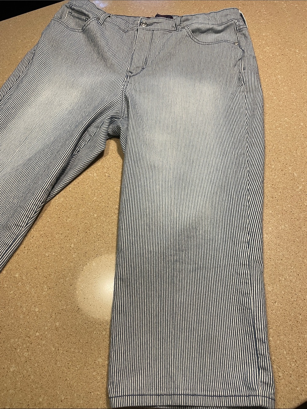Gloria Vanderbilt Blue & White Pinstripe Cropped Jeans